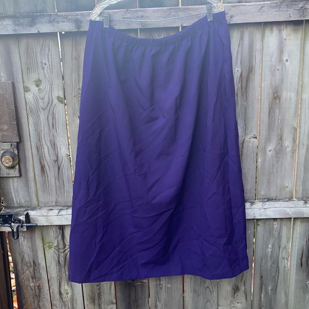 Purple skirt sz. 28